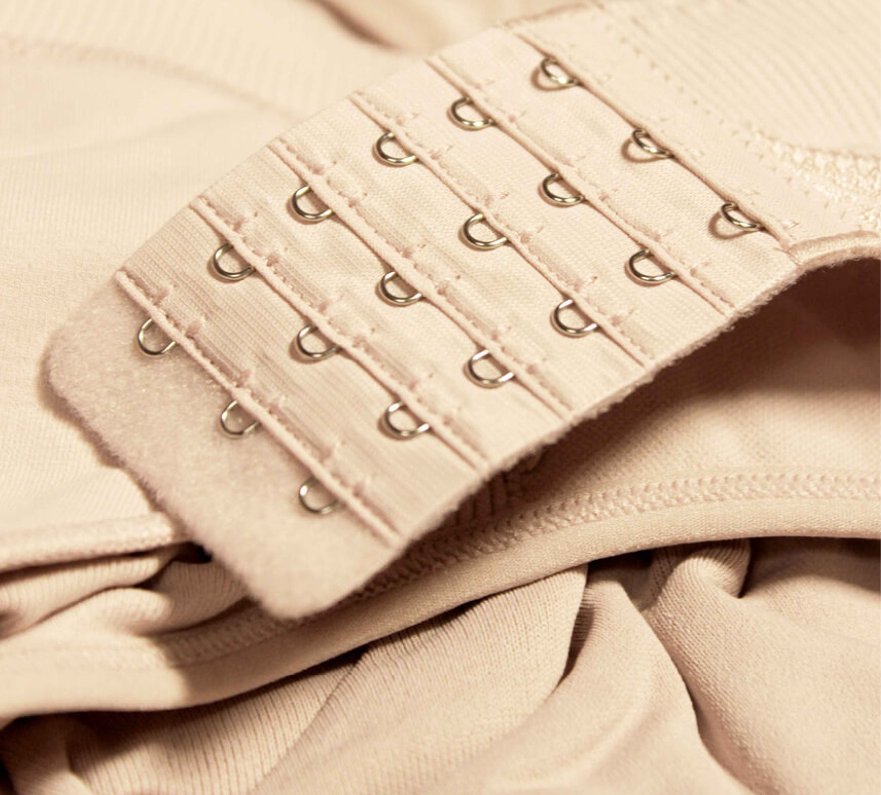 sc basic features -  hook & eye